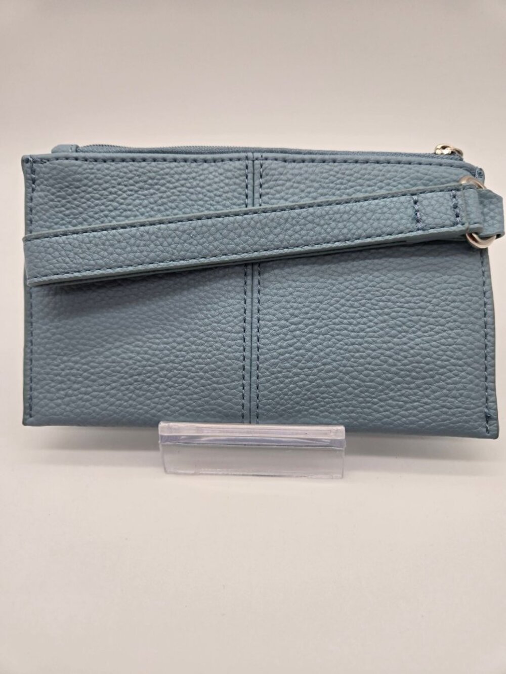 Thirty-One Jewell Light Blue Faux Leather Slim Wristlet Card Holder Pouch
